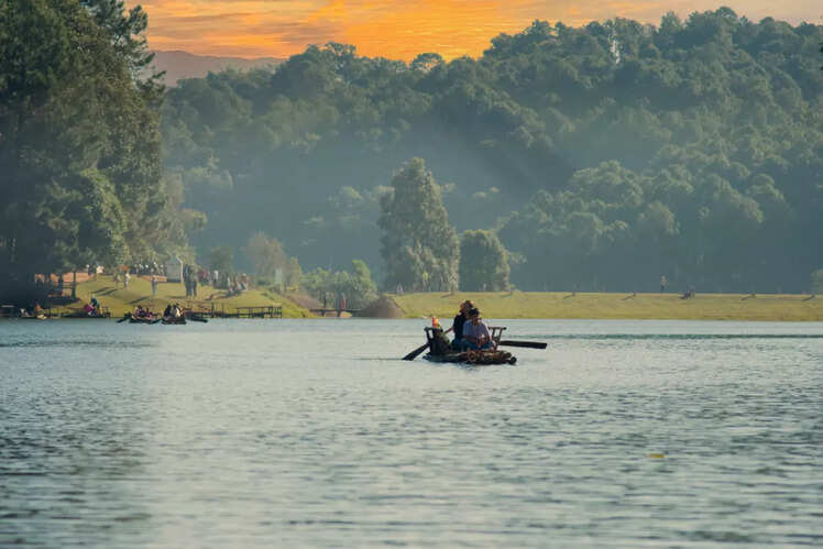 Bamboo rafting in Thekkady