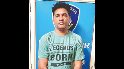 Man hiding to avoid paying alimony held