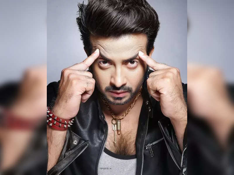 Bangladeshi Actor Shakib Khan Accepts Rape Allegation, Wants To Pay 2 ...