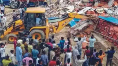Death toll in UP cold storage unit accident up to 14, FIR against owners
