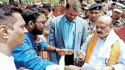 Street vendors meet CM Basavaraj Bommai in Mangaluru, air grievances