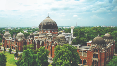 MS University told to deposit Rs 5 crore towards staff PF, allied dues