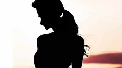 Woman breast profile silhouette style icon Vector Image