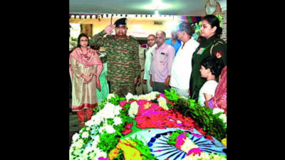 Lt Col Reddy cremated with military honours in Telangana