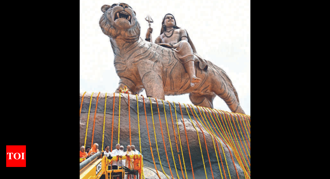 कर्नाटक के मुख्यमंत्री बसवराज बोम्मई ने भगवान महादेश्वर की 108 फुट ऊंची प्रतिमा का अनावरण किया  मैसूर समाचार – टाइम्स ऑफ इंडिया
