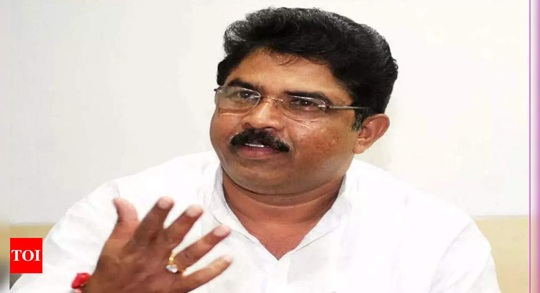 कर्नाटक के राजस्व मंत्री आर अशोक ने सिद्धारमैया पर कसा तंज, कहा- पाकिस्तान से चुनाव लड़ें  हुबली न्यूज – टाइम्स ऑफ इंडिया