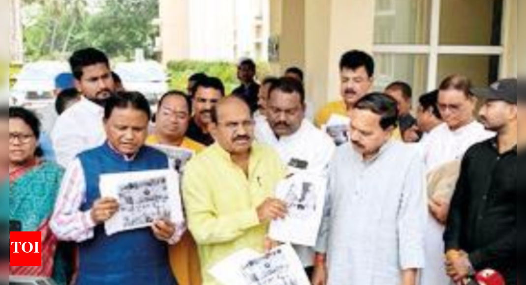 बीजेपी ने उठाया पेपर लीक का मुद्दा, समीर दास ने किया इनकार  भुवनेश्वर समाचार – टाइम्स ऑफ इंडिया