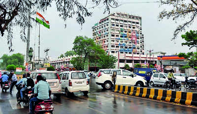 Scattered rainfall & overcast sky turns weather pleasant