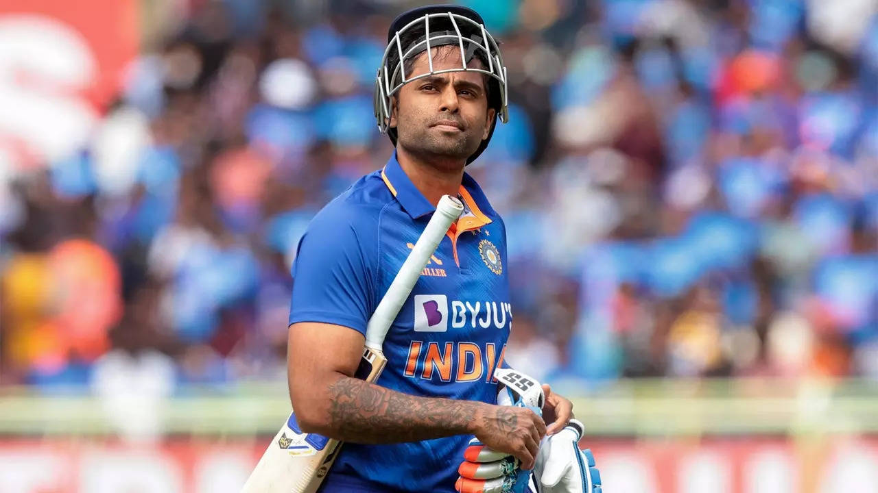 Suryakumar Yadav needs to spend time with batting coach to overcome  technical difficulties: Sunil Gavaskar | Cricket News - Times of India