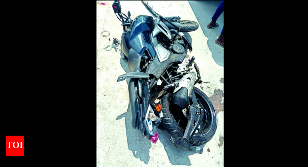 Man, sister die as car slams into bike in Chennai | Chennai News ...
