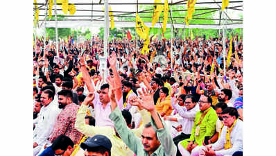 Raj Brahmin meet calls for more MLAs, freedom for temples