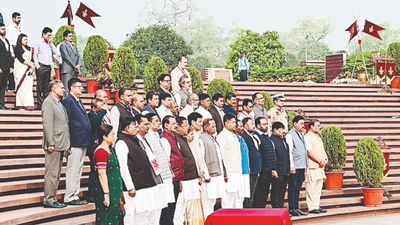 Assam CM Himanta Biswa Sarma takes ministers, officers to tour of 3 key monuments in Delhi