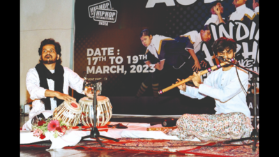 IIT-Kanpur fest: Songs & nukkad natak competitions captivate audience