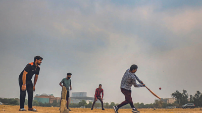 Rain brings temperature down to 25 degree Celsius in Gurgaon, affects flights