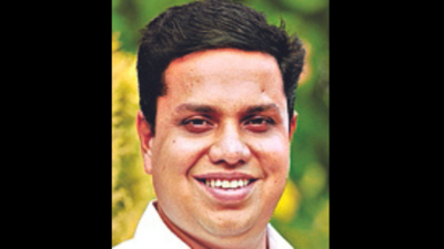 Speaker withdraws remarks, removes them from records