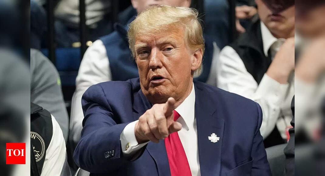 Trump:  Donald Trump failed to disclose gifts worth $250,000, including USD 47K from Indian leaders