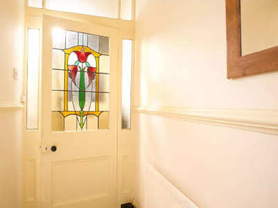 Modern ways to use stained glass in your home