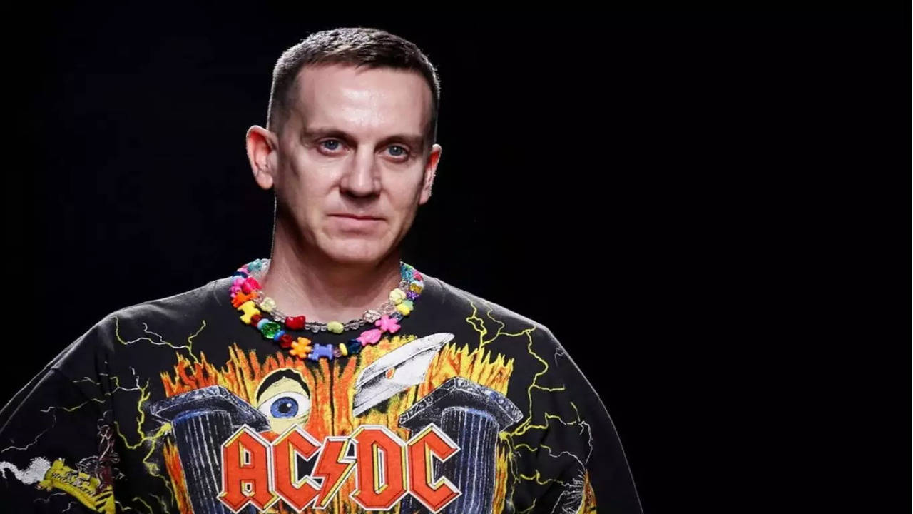 Jeremy Scott quits Moschino after 10 years - Times of India