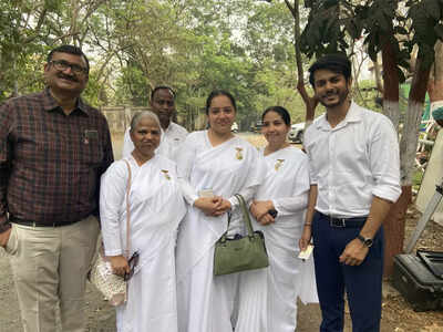 Exclusive - Brahmakumaris bless actor Jay Soni on the sets of Yeh Rishta Kya Kehlata Hai