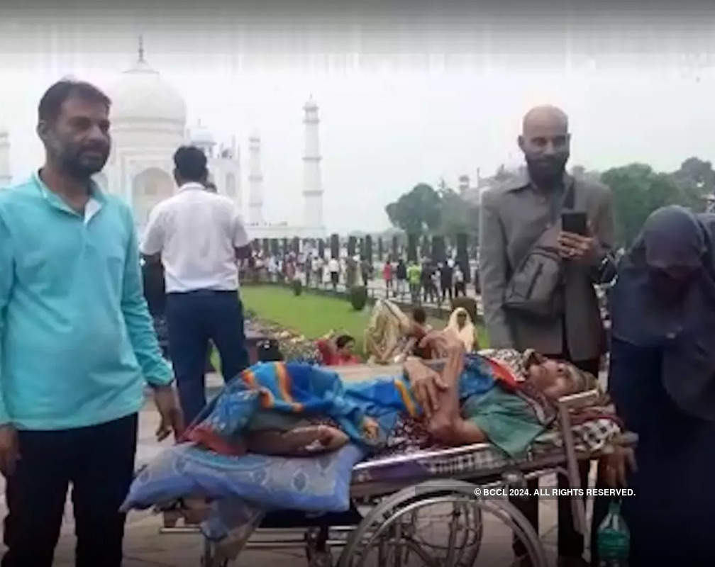 
Modern Shravan Kumar took his mother to see the Taj Mahal in a wheelchair

