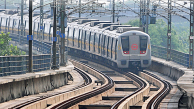 2 extra trains on Delhi Metro's Yellow Line amid NH-48 mess