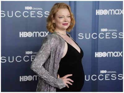 'Succession' star Sarah Snook pregnant with first child; debuts baby bump at New York premiere