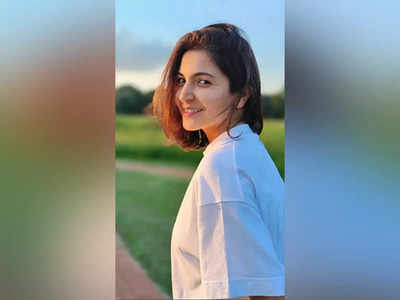 Amid pregnancy rumours, Anushka Sharma flaunts baby bump in new post -  India Today