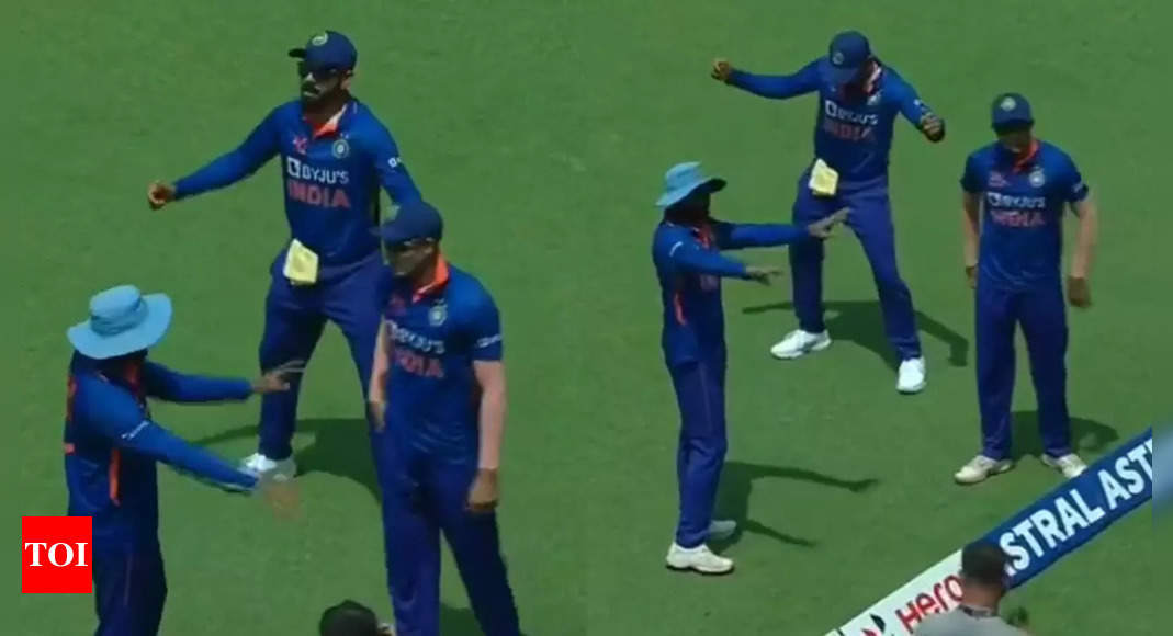 Virat Kohli: WATCH: Virat Kohli is on a dancing spree, now shakes his legs to Lungi Dance | Cricket News – Times of India