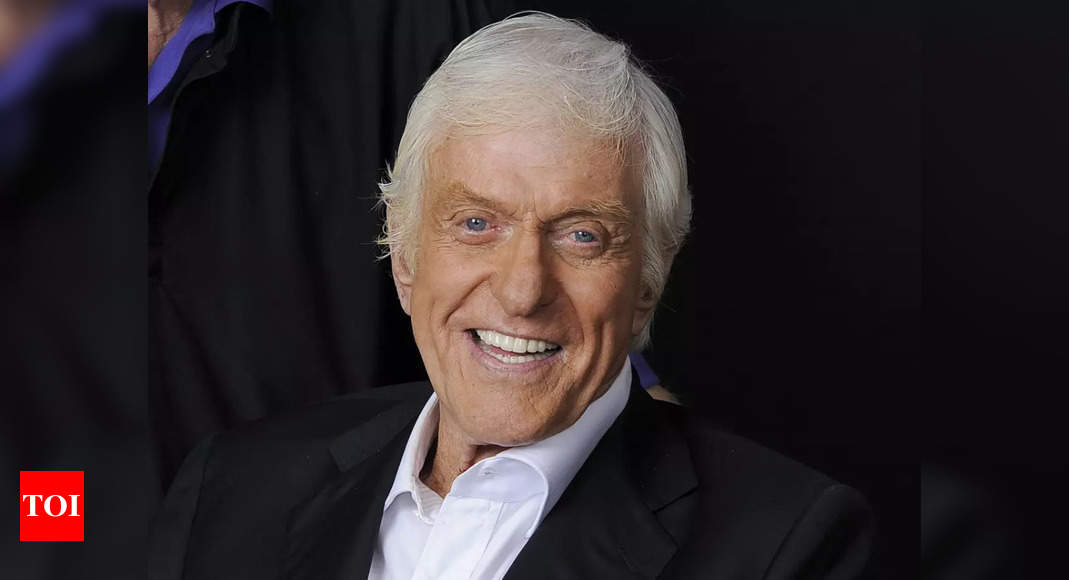 97-year-old veteran actor Dick Van Dyke collides into a gate; suffers minor injuries – Times of India
