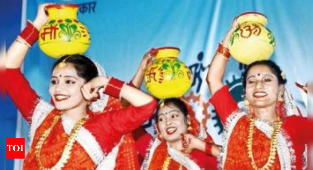 Local cuisines, sports, dance mark Bihar Diwas celebrations | Patna News -  Times of India