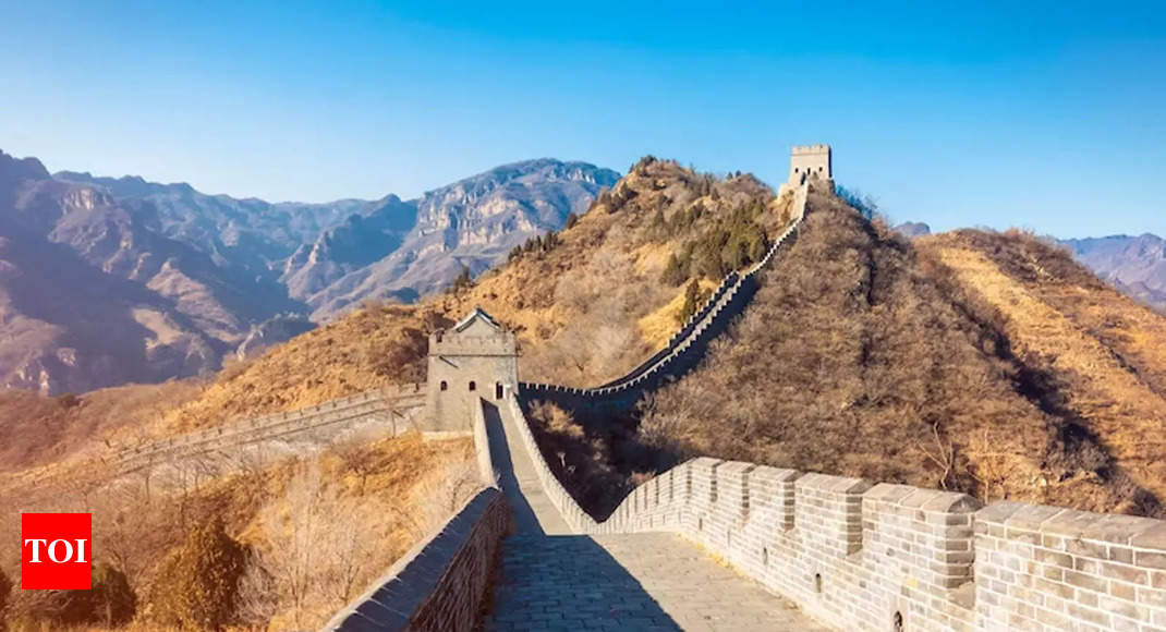 Can you really see the Great Wall of China from space? - BBC Sky