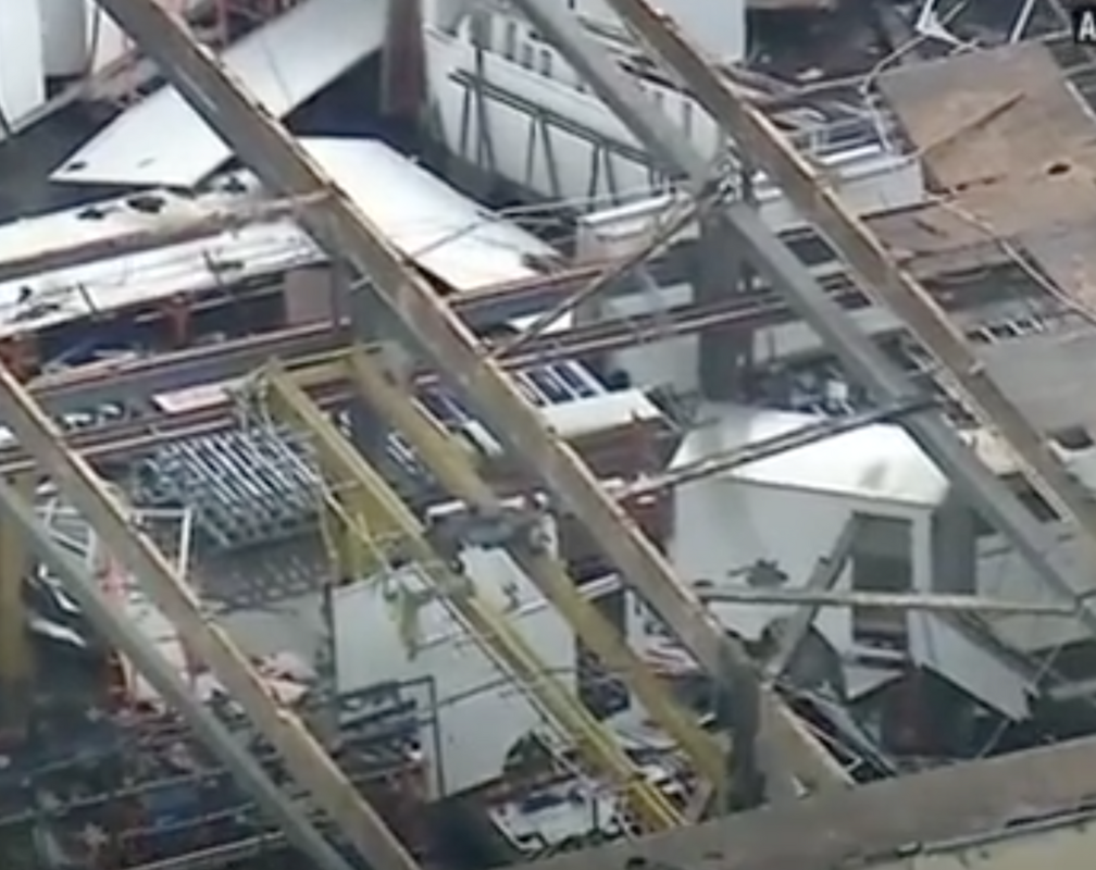 
US: Rare tornado near Los Angeles rips building roofs
