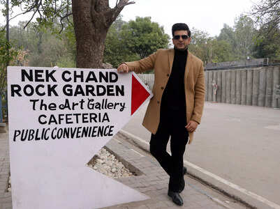 Shaadi kab hogi? Mere papa se pooch lo: Karan
