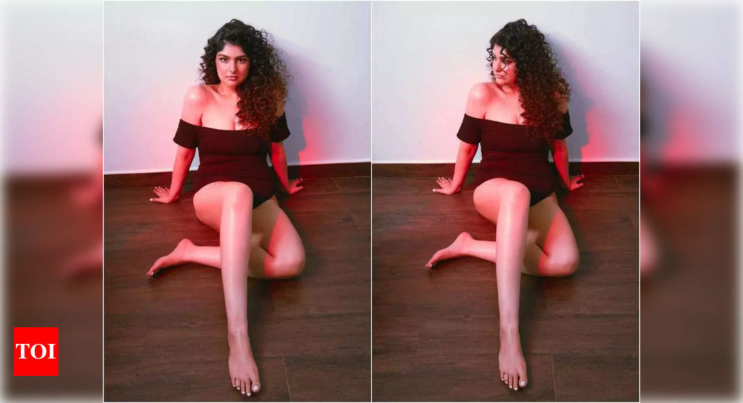Anshula Kapoor stuns in a bodysuit post weight loss transformation, opens up about her insecurities with stretch marks, cellulite and tummy rolls – Times of India