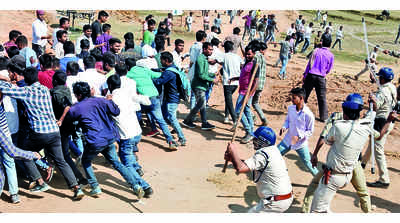 Ranchi: Many hurt as students clash with police during protest over job policy