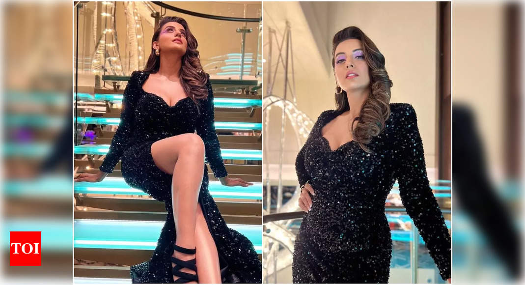 1069px x 580px - Akshara Singh looks drop-dead gorgeous as she poses in a black slit gown |  Bhojpuri Movie News - Times of India