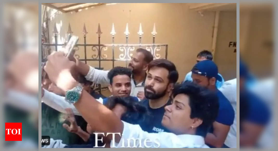 Emraan Hashmi celebrates his birthday with fans outside his residence – WATCH video – Times of India