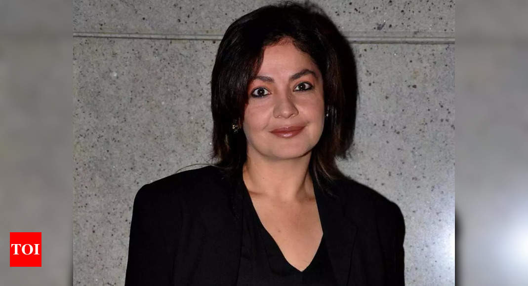 Pooja Bhatt tests positive for Covid-19 despite being fully vaccinated, asks people to mask up – Times of India