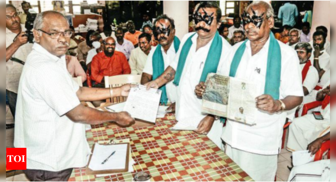 Protest against bribe at direct procurement centres in Tamil Nadu ...