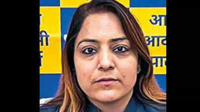 MCD mayor Shelly Oberoi orders FIR against junior engineer, aides for 'taking bribe'