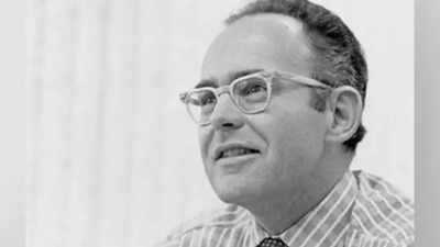 Intel Co-founder Gordon Moore, Prophet Of The Rise Of The PC, Dies At ...