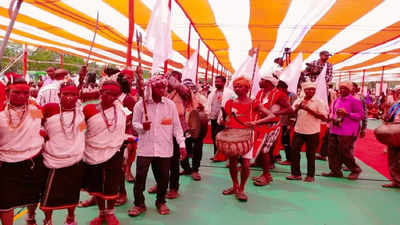 Tribal outfit takes out massive rally in city demanding exclusion of converted tribals from ST category