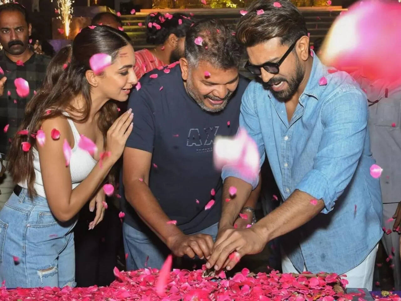 Kiara Advani, director S Shankar celebrate Ram Charan's birthday a ...