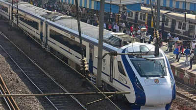 Vande Bharat trains to Solapur, Shirdi cross 1-lakh mark