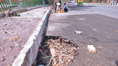 Lucknow: Road caves in near Samta Mulak chowk