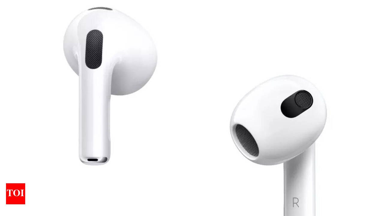 Apple AirPods Pro 2（USB-C） Buy Apple AirPods Pro 2nd Gen MagSafe USB-C Case (White)