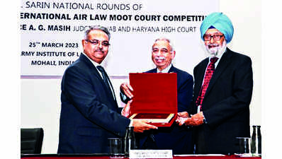 Justice Masih tells budding lawyers to be good human beings first