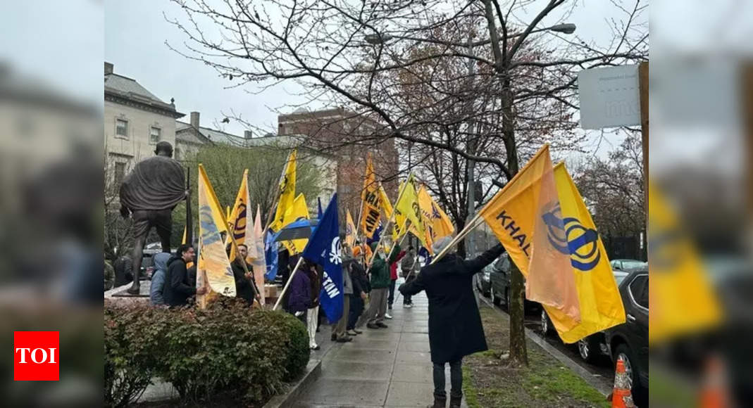 Khalistan supporters try to incite violence at Indian embassy in Washington; Secret Service, police foil their bid – Times of India