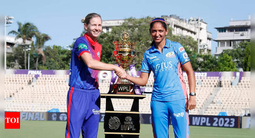 Live Score Updates of WPL Final Delhi Capitals vs Mumbai Indians: DC face MI in the summit clash  – The Times of India