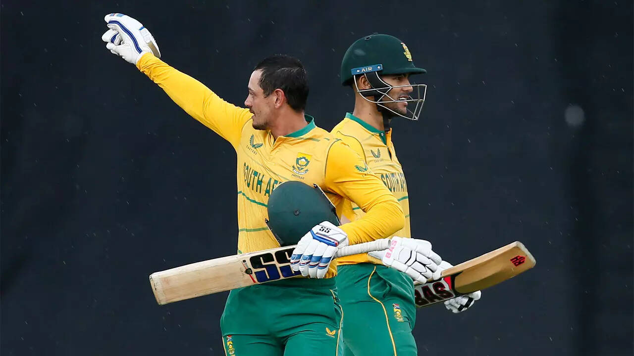 Quinton de Kock's dazzling ton powers South Africa to highest
